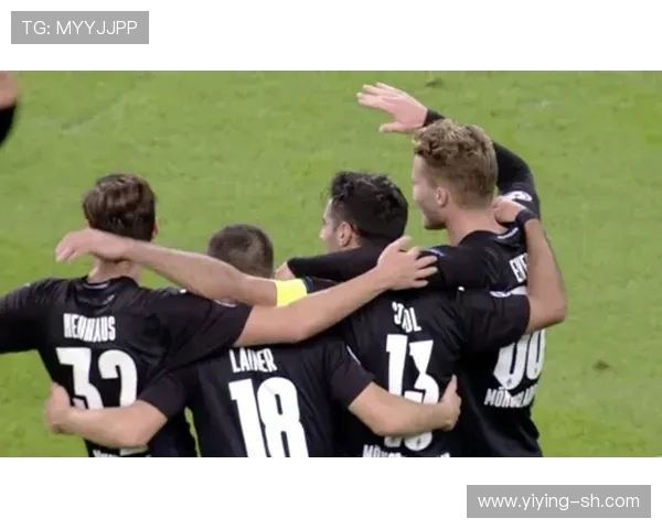 WE战队凭借98分稳居冠军杯积分榜首位，强势领跑全局